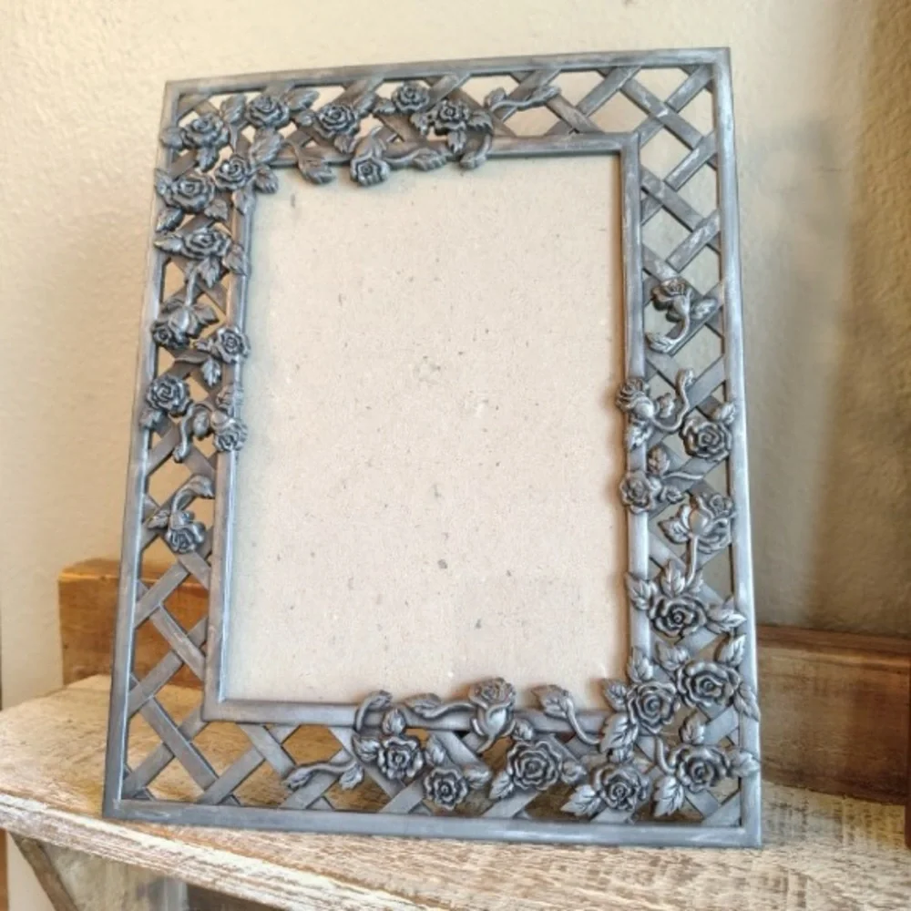 Vtg Roses & Lattice Frame Pewter Fits 5x7 Made In Taiwan Silver Dark Gothic